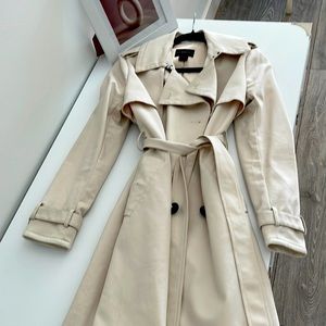 Tan club Monaco trenchcoat, Medium